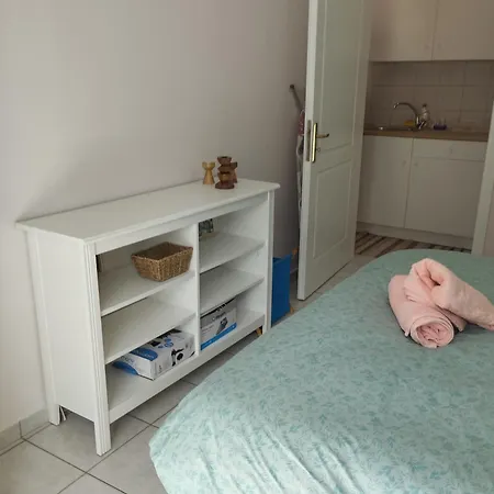 Beautiful One-Bedroom Apartment In The Heart Of Kalamata *